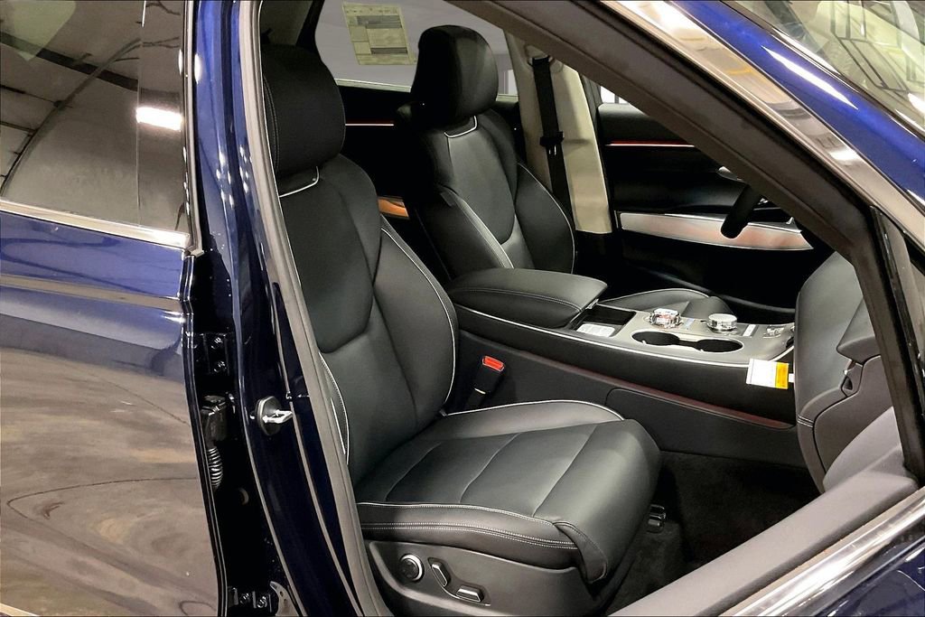 New 2026 Genesis GV70 2.5T Advanced image 10