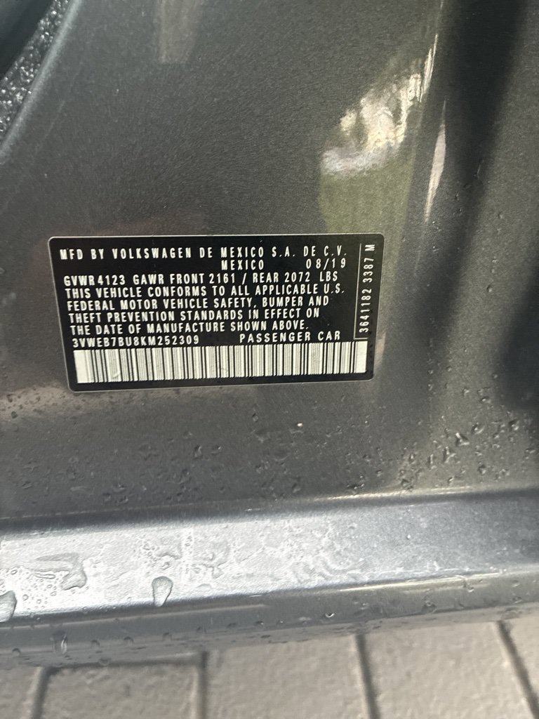 Used 2019 Volkswagen Jetta SEL w/ Cold Weather Package FWD image 7