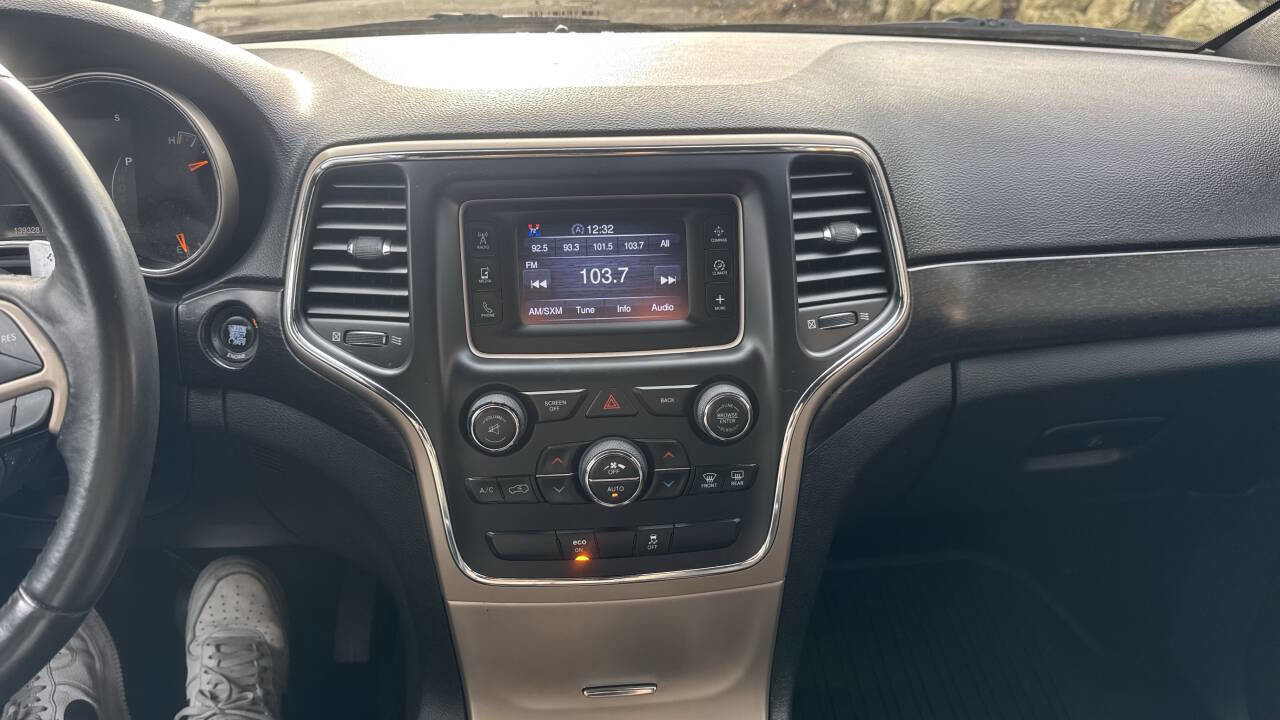 Used 2014 Jeep Grand Cherokee Laredo w/ Quick Order Package 23E image 31