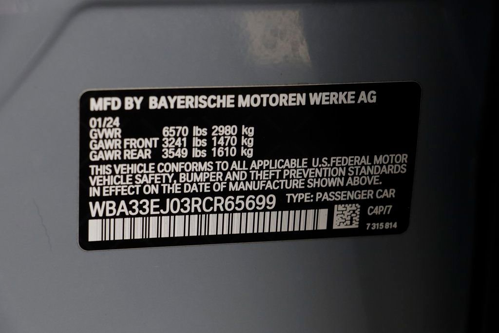 Used 2024 BMW 760i xDrive w/ Premium Package 2 image 26