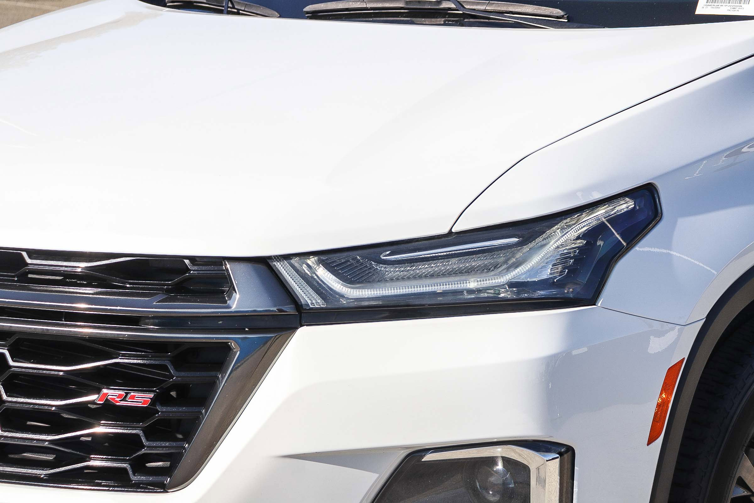 Used 2023 Chevrolet Traverse RS w/ LPO, Cargo Package image 5