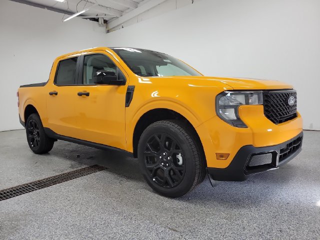 New 2026 Ford Maverick XLT w/ Equipment Group 301A AWD/4WD image 2