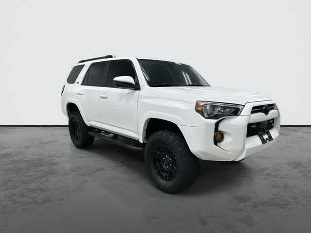 Used 2020 Toyota 4Runner SR5 RWD image 5