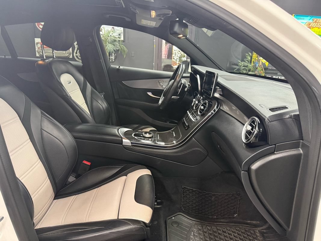 Used 2019 Mercedes-Benz GLC 63 AMG 4MATIC Coupe image 19