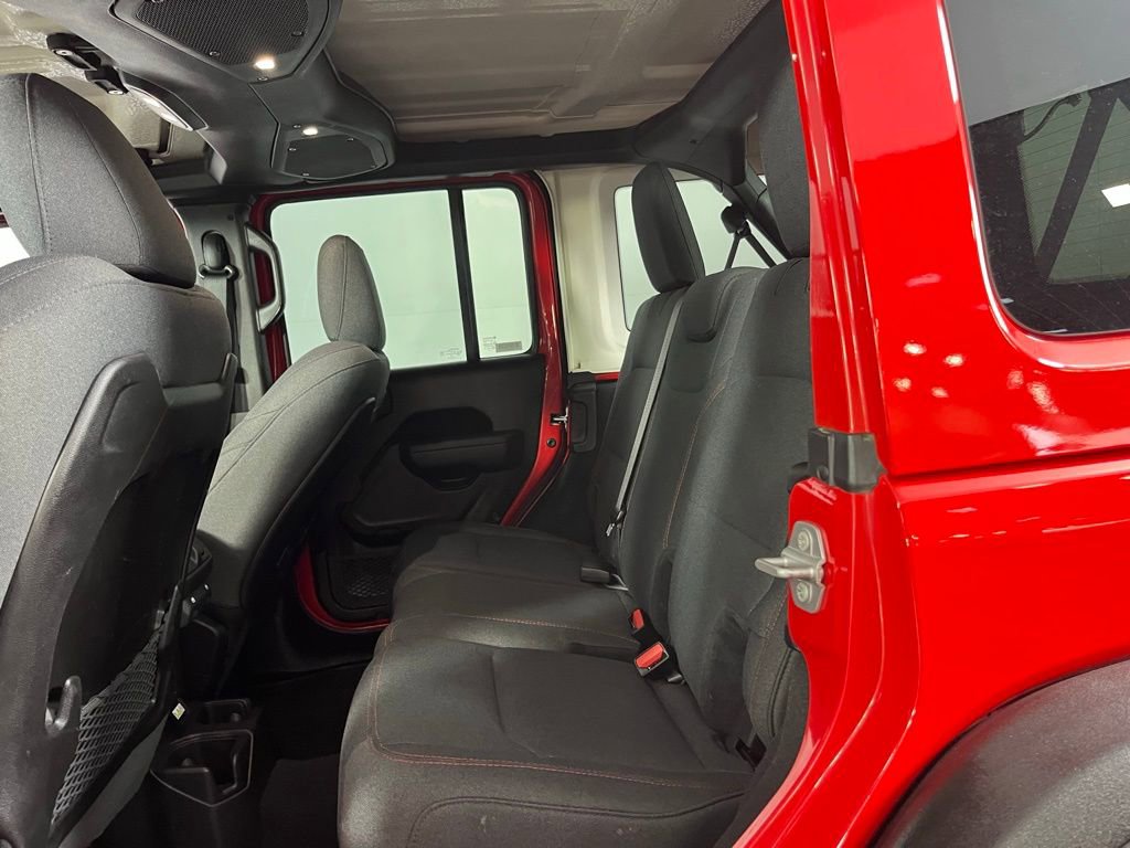 Used 2025 Jeep Wrangler Unlimited Rubicon image 18