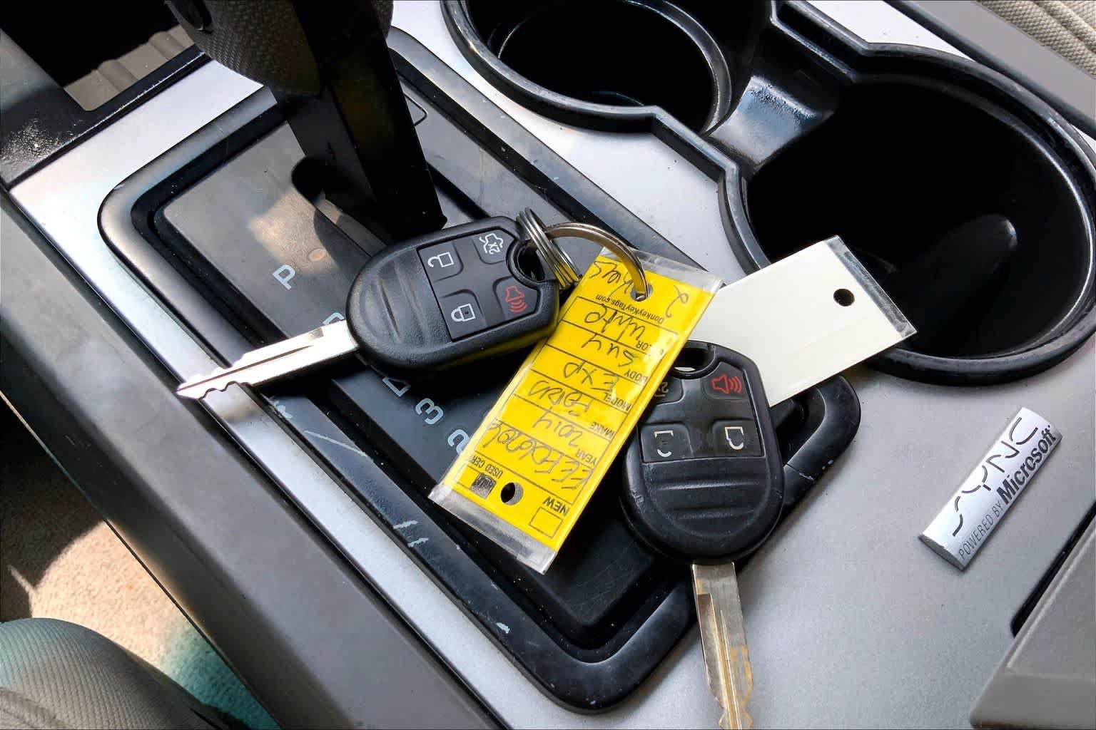 Used 2014 Ford Expedition XLT RWD image 14