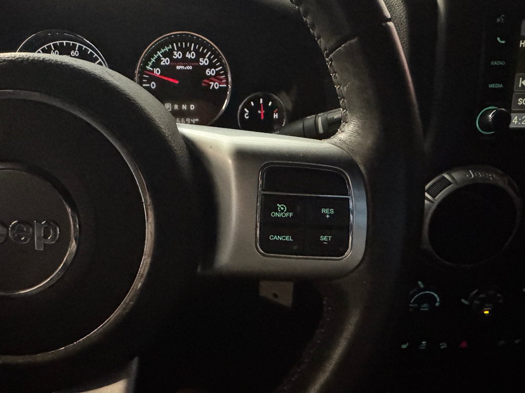 Used 2017 Jeep Wrangler Unlimited Rubicon AWD/4WD image 22