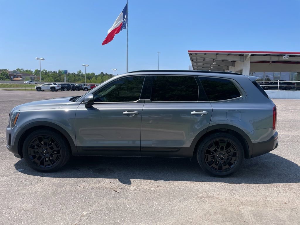Used 2022 Kia Telluride SX w/ Nightfall Edition Package image 4