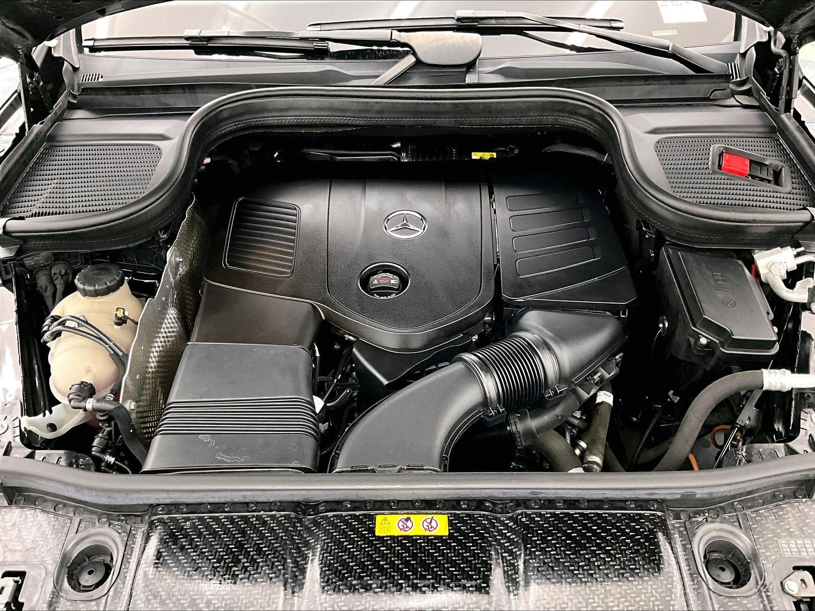 Certified 2024 Mercedes-Benz GLE 350 4MATIC image 9