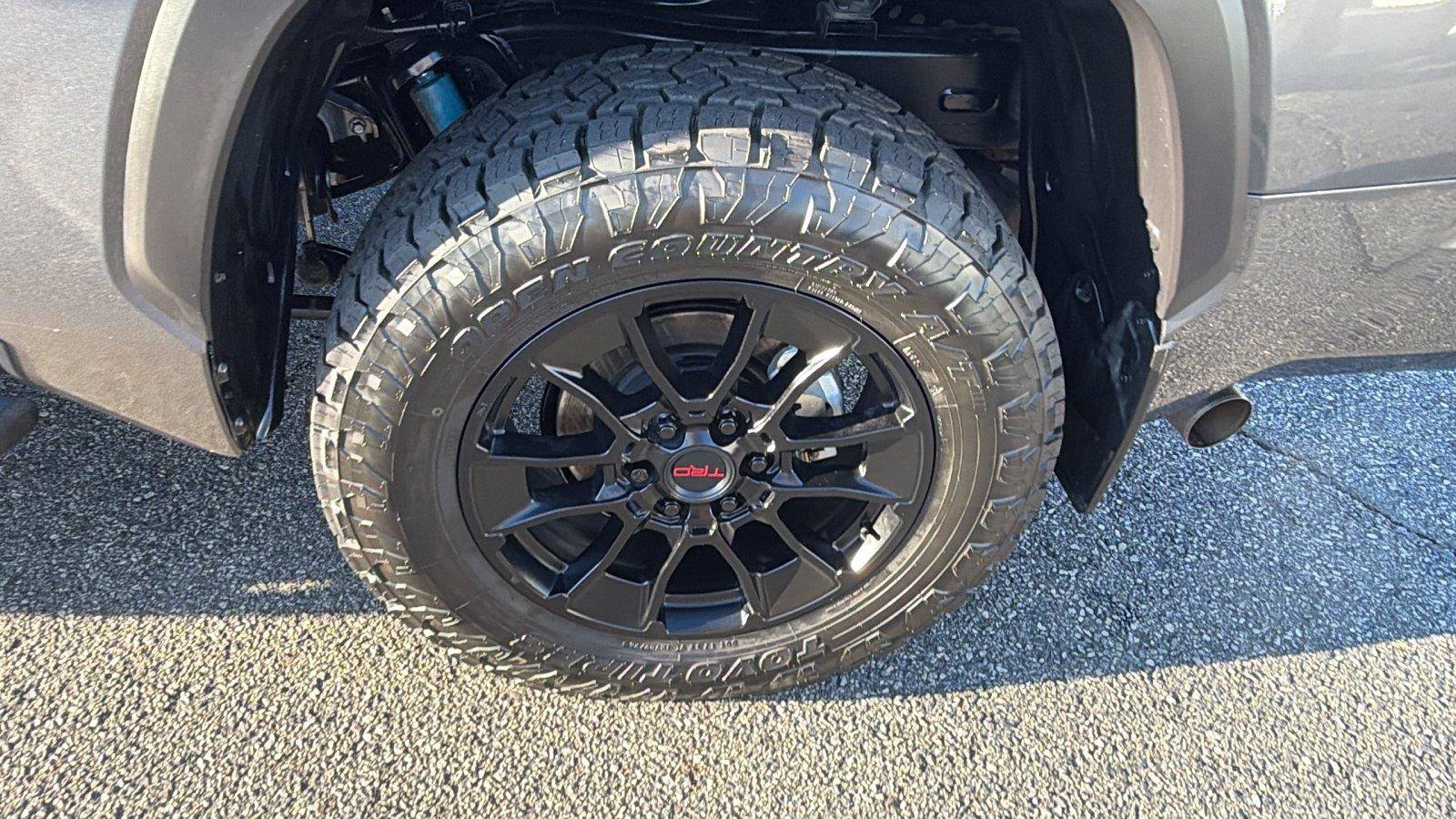 Used 2024 Toyota Tundra Limited w/ TRD Off-Road Package AWD/4WD image 12