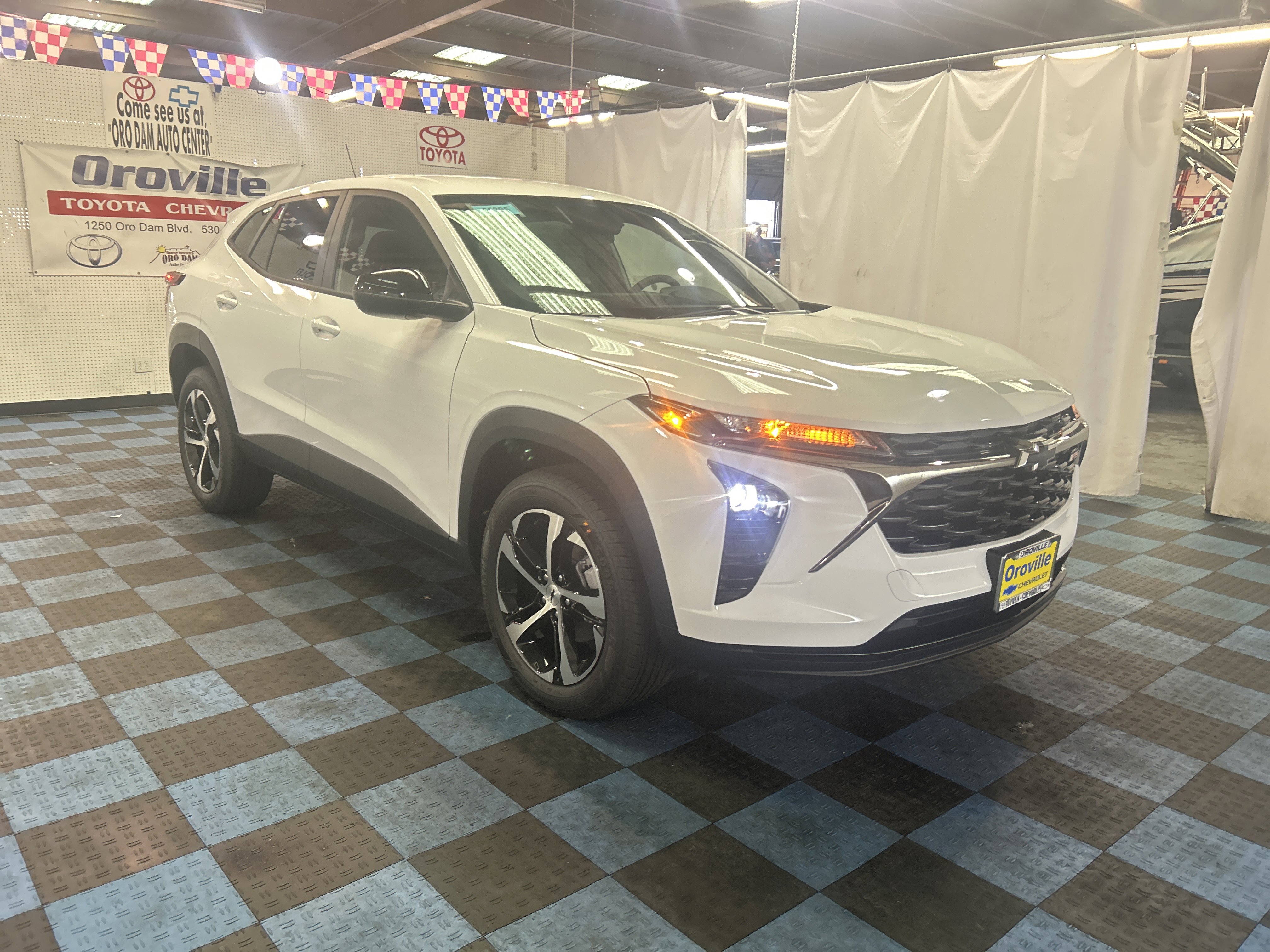 New 2026 Chevrolet Trax RS image 6