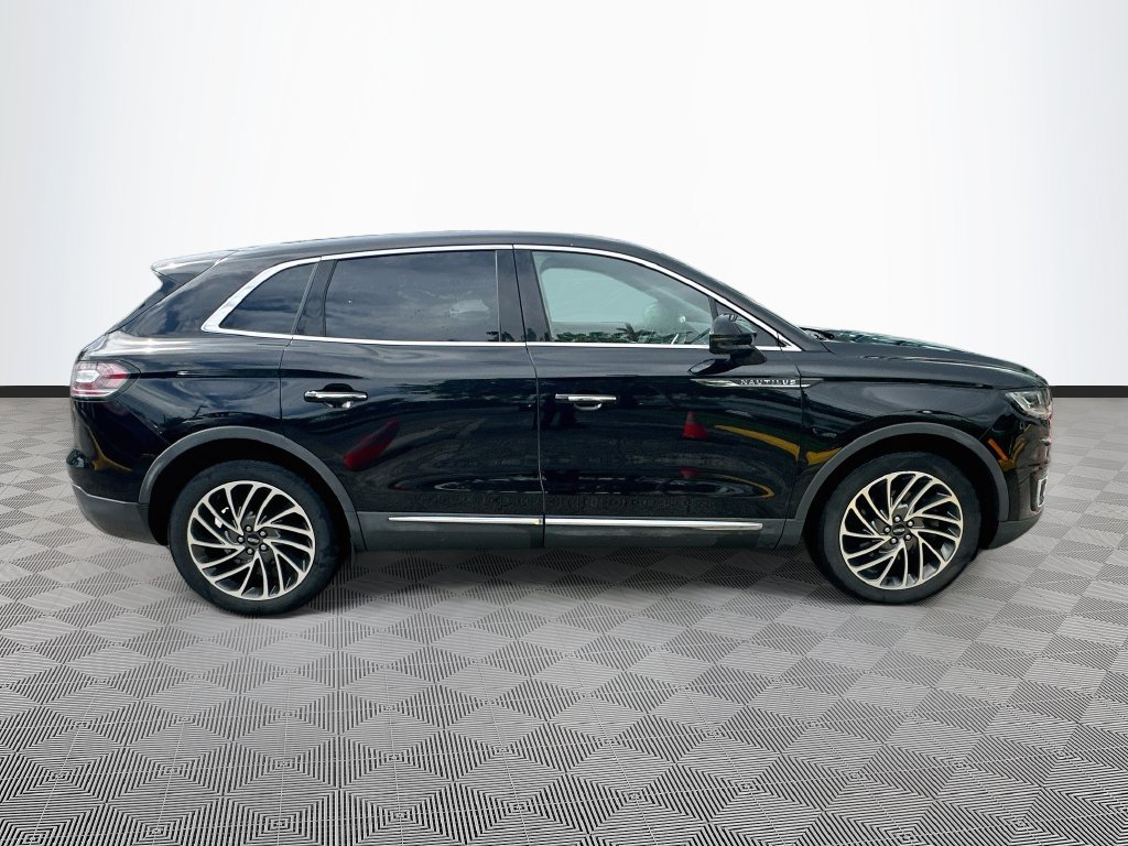 Used 2019 Lincoln Nautilus Reserve AWD/4WD image 8