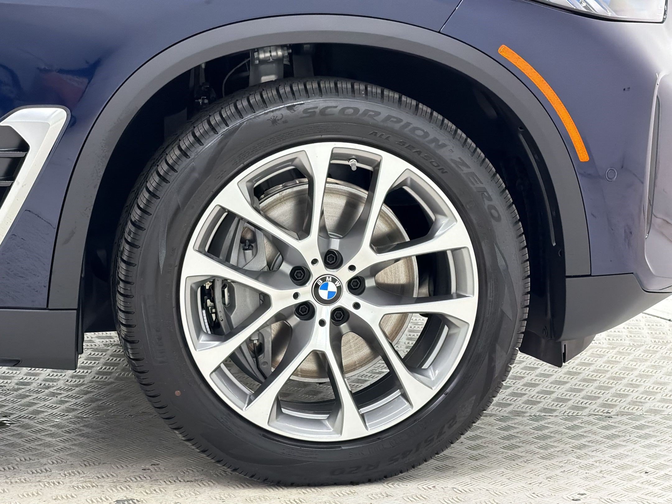 New 2026 BMW X5 xDrive50e AWD/4WD image 13