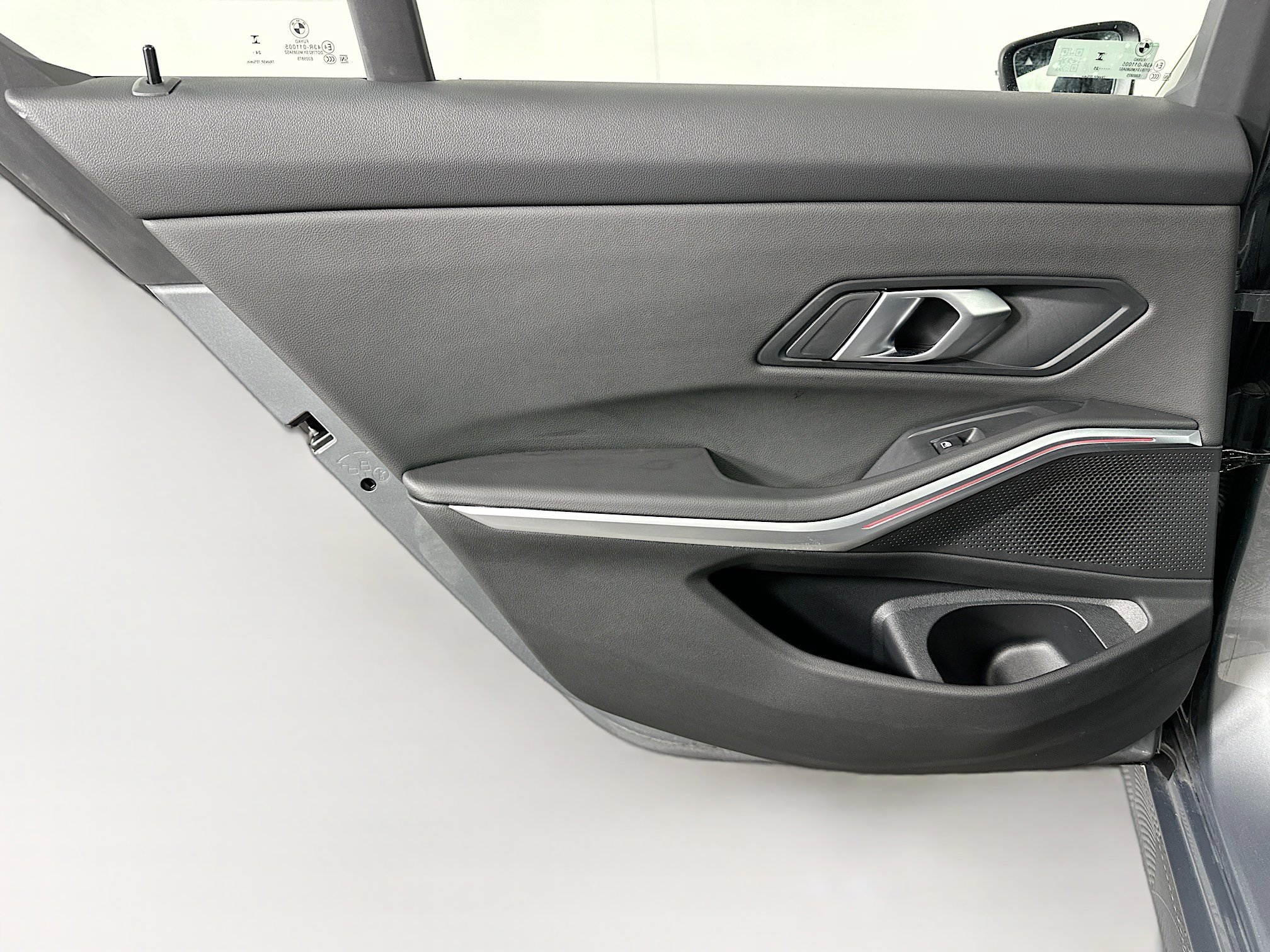 Used 2025 BMW 330i xDrive Sedan w/ Convenience Package image 27