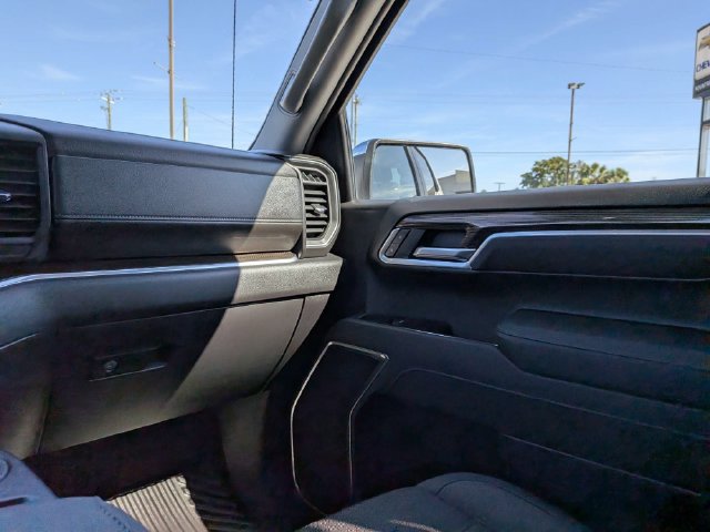 New 2026 Chevrolet Silverado 1500 LT AWD/4WD image 17