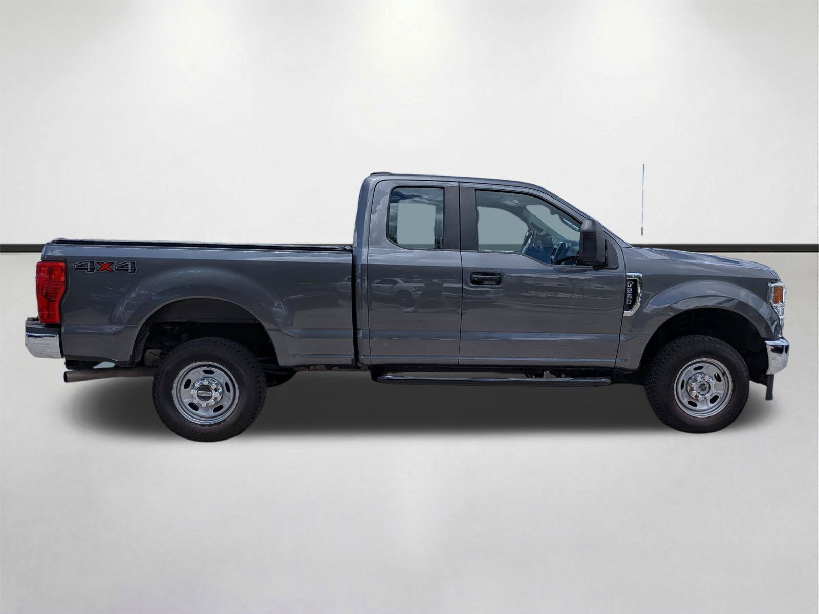 Used 2022 Ford F250 XL w/ XL Value Package AWD/4WD image 3