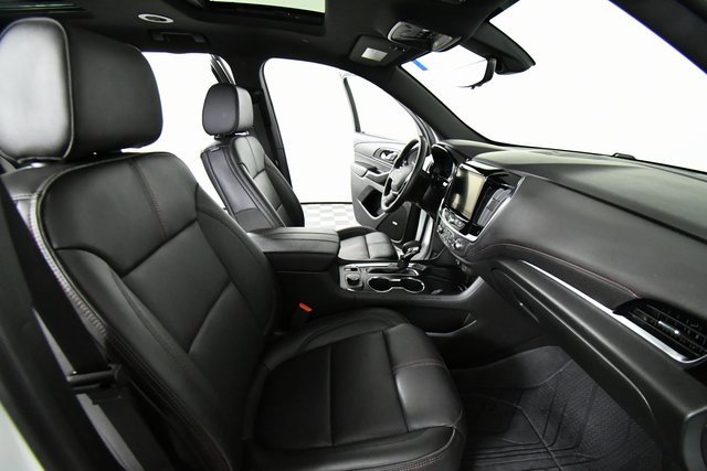Used 2023 Chevrolet Traverse RS image 24