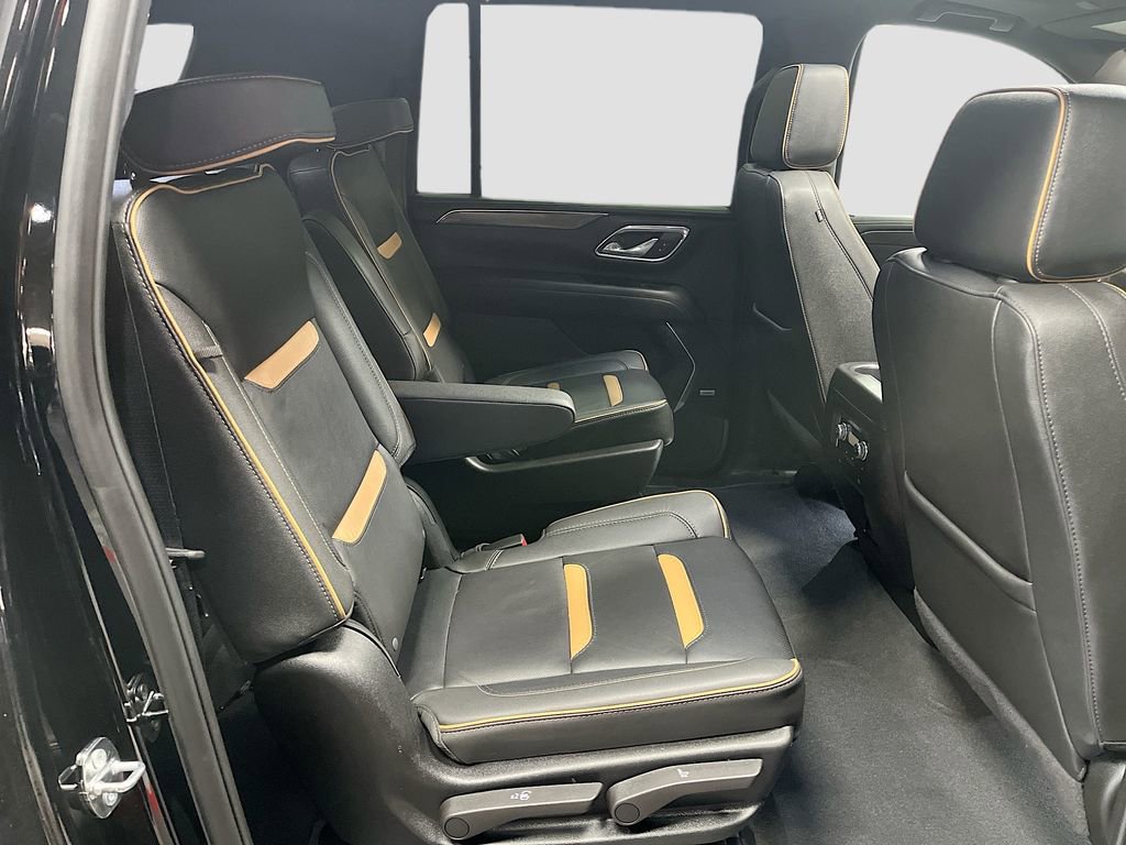 Used 2024 GMC Yukon XL AT4 w/ Technology Package image 30
