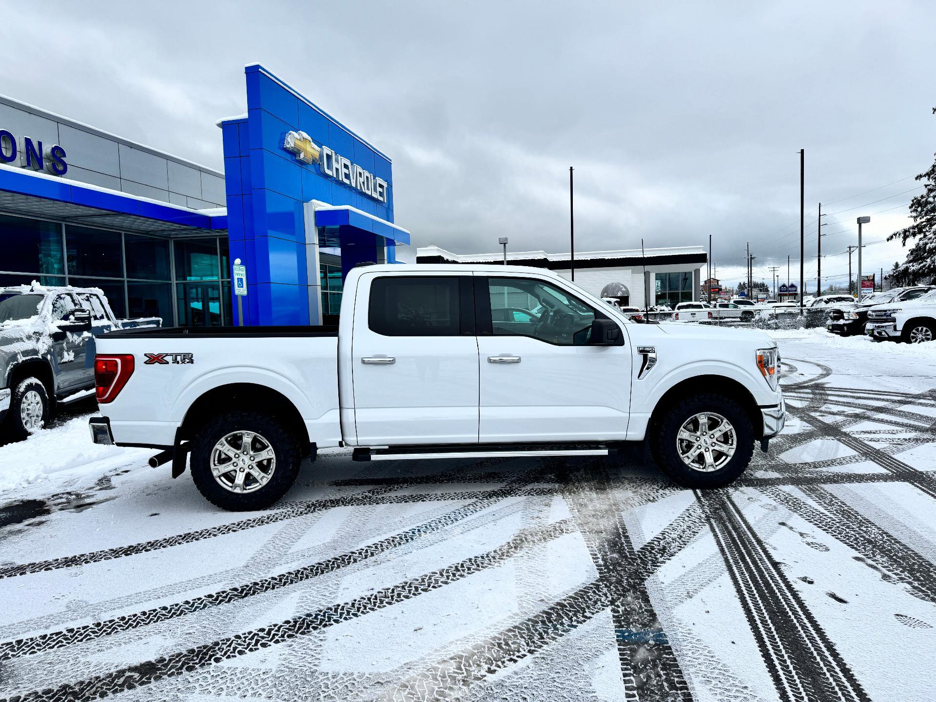 Used 2023 Ford F150 XLT w/ Equipment Group 301A Mid image 8