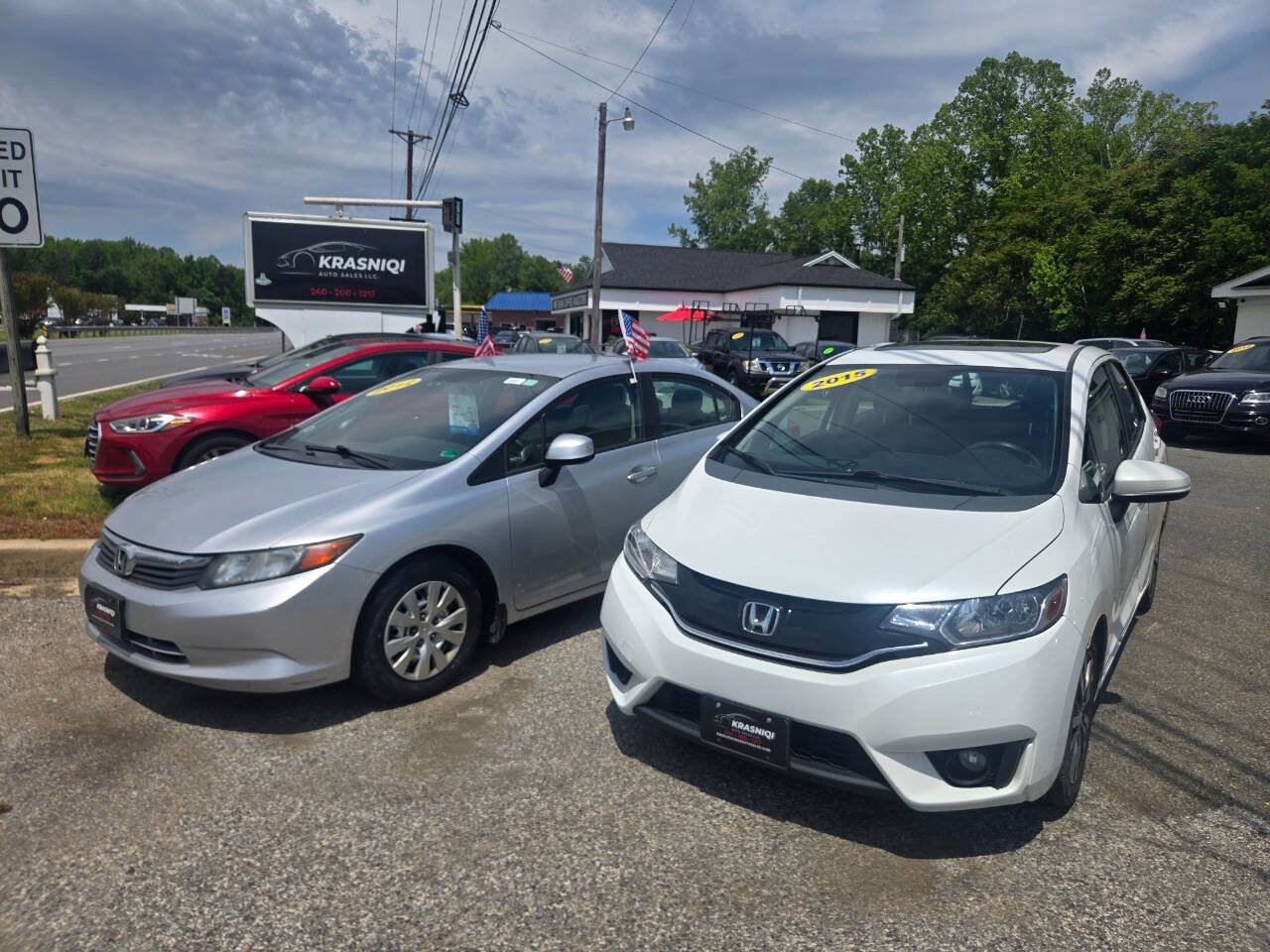 Used 2015 Honda Fit EX image 45