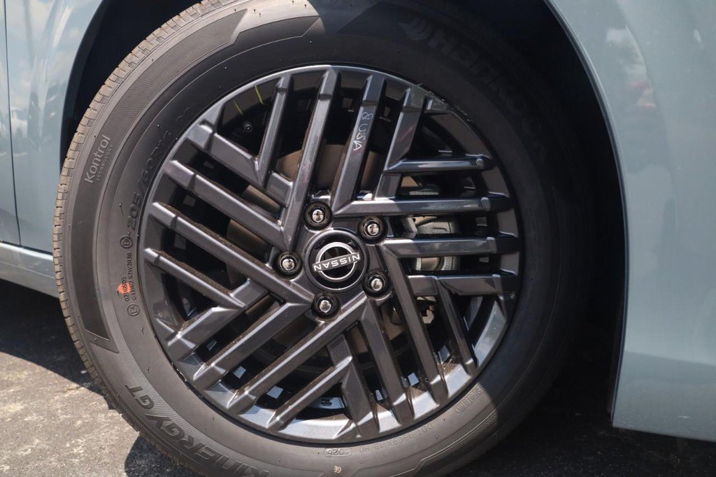 New 2026 Nissan Sentra SV w/ SV Convenience Package FWD image 2