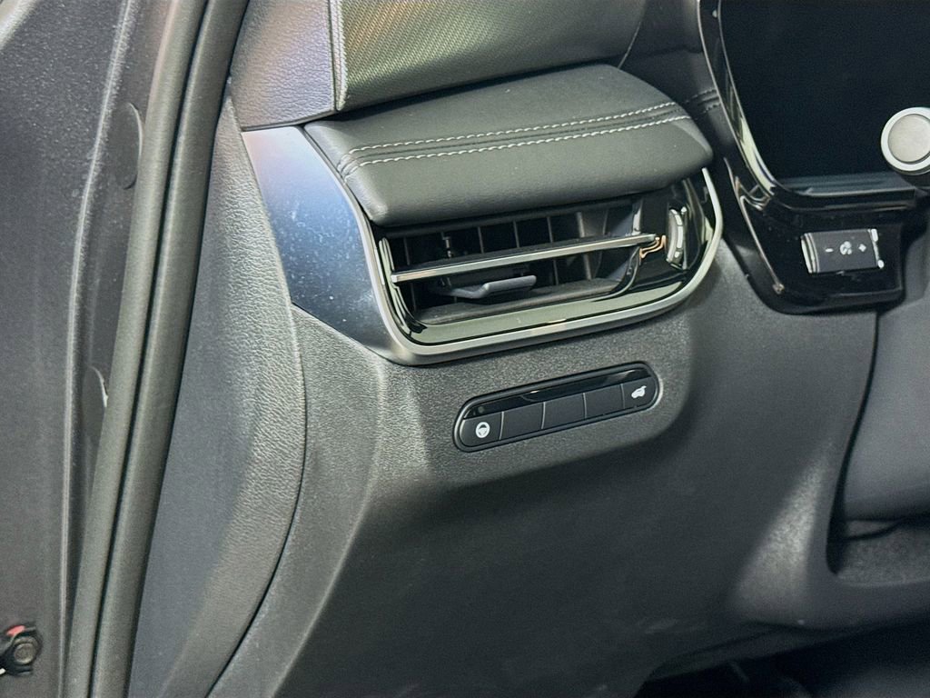 Used 2026 INFINITI QX60 Luxe w/ Cargo Package image 10