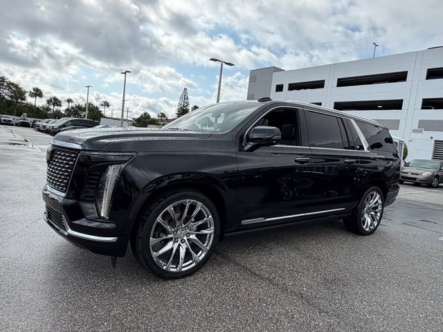 Used 2025 Cadillac Escalade ESV Premium Luxury w/ Touring Package AWD/4WD image 3