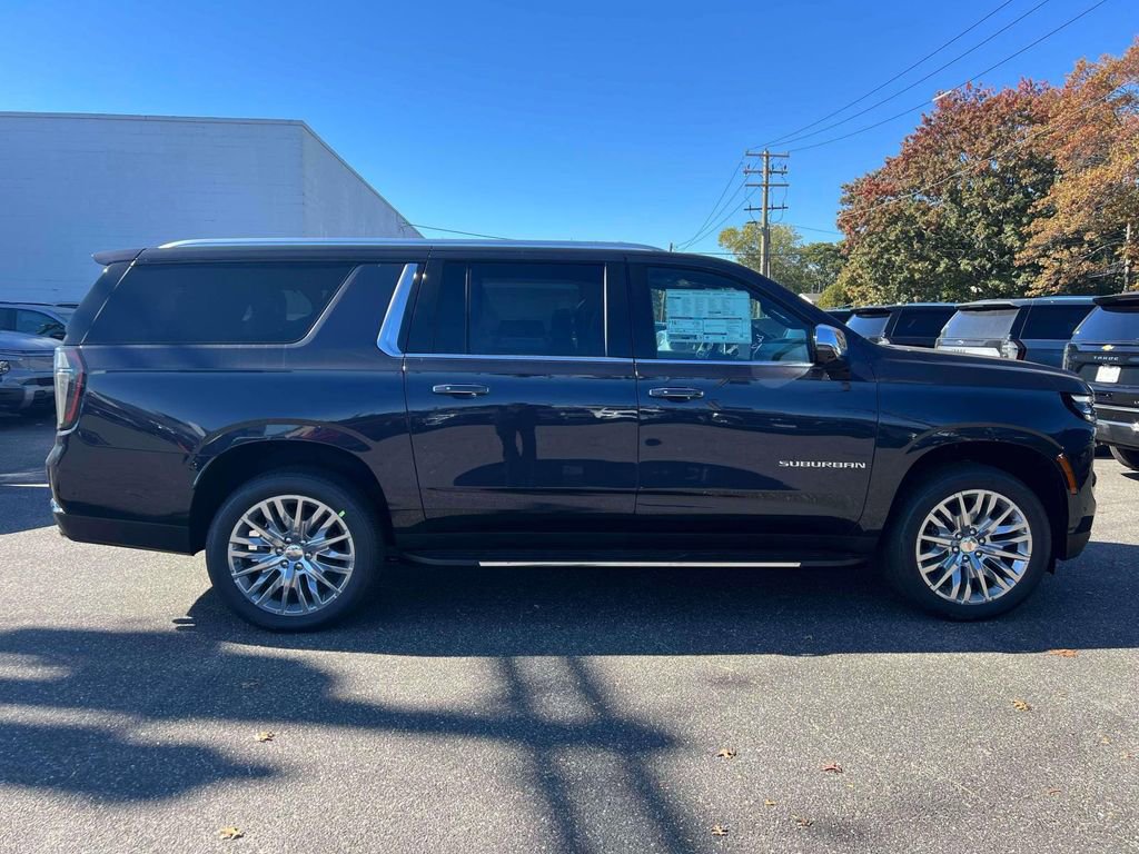New 2026 Chevrolet Suburban Premier w/ Sun And Tow Package AWD/4WD image 4