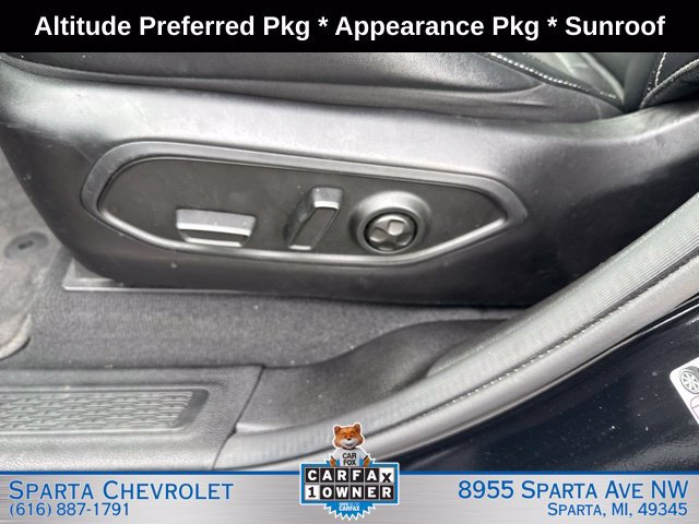 Used 2024 Jeep Grand Cherokee Altitude AWD/4WD image 12