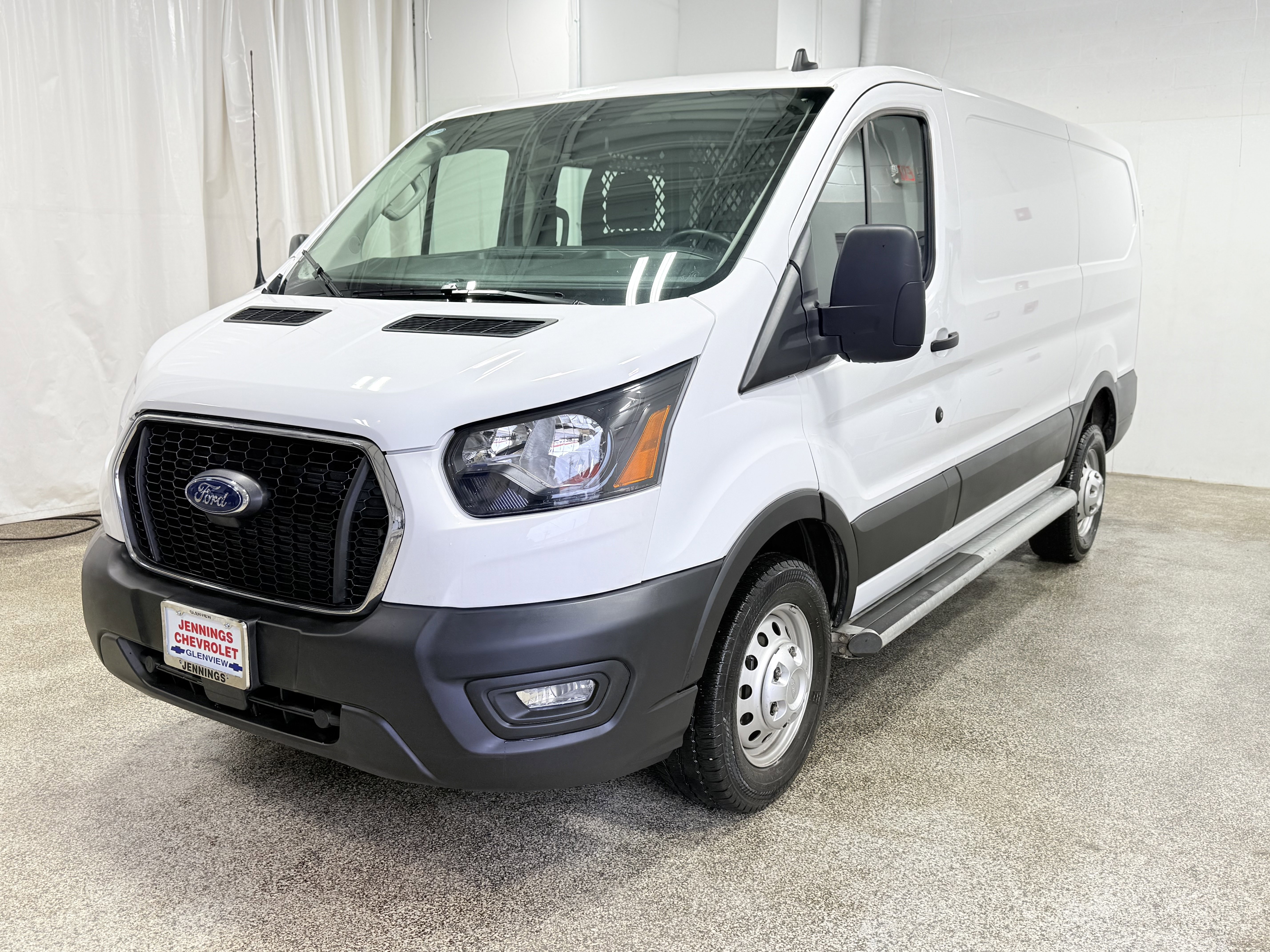 Used 2024 Ford Transit 250 Low Roof AWD w/ Exterior Upgrade Package image 3