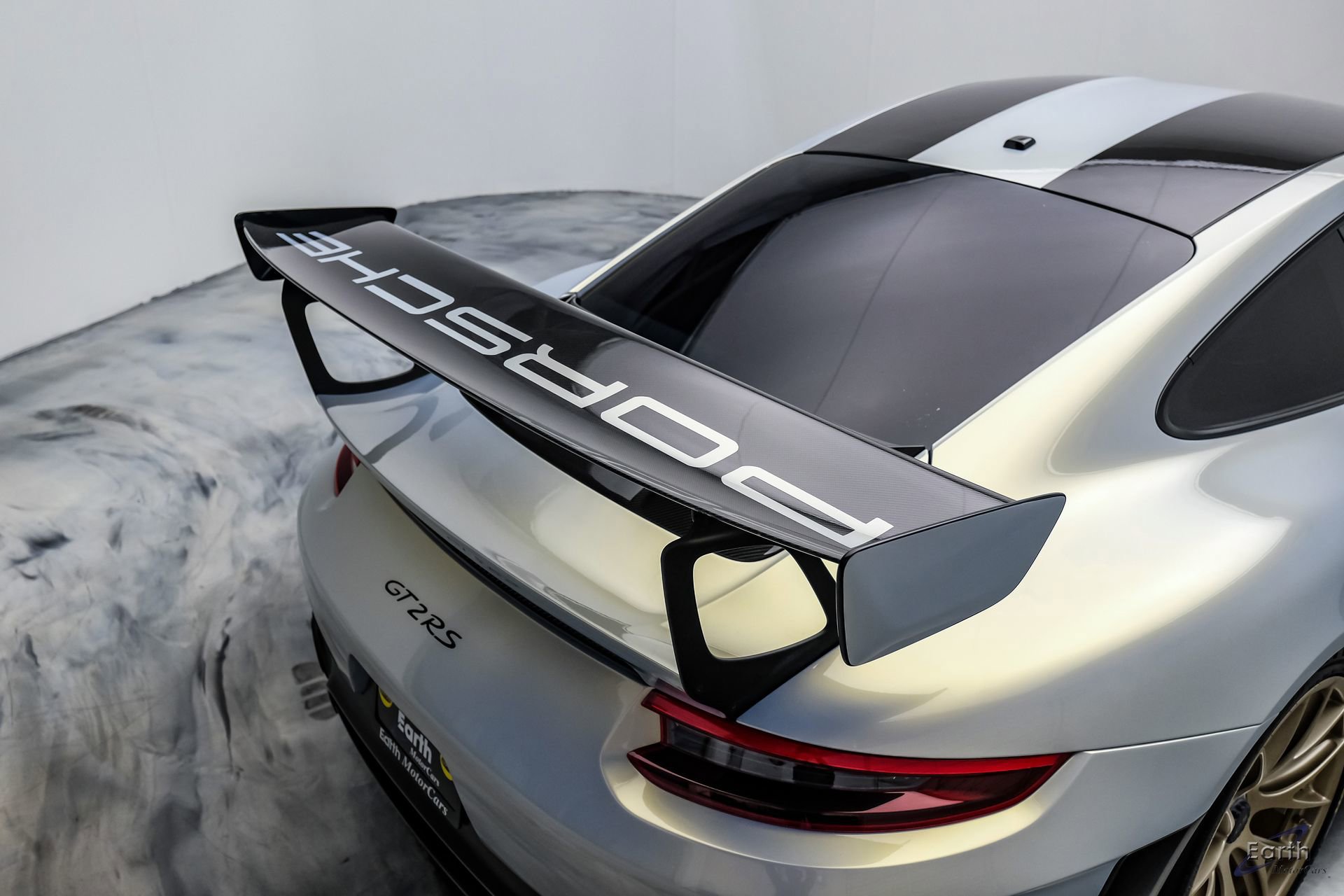 Used 2018 Porsche 911 GT2 RS w/ Weissach Package RWD image 19