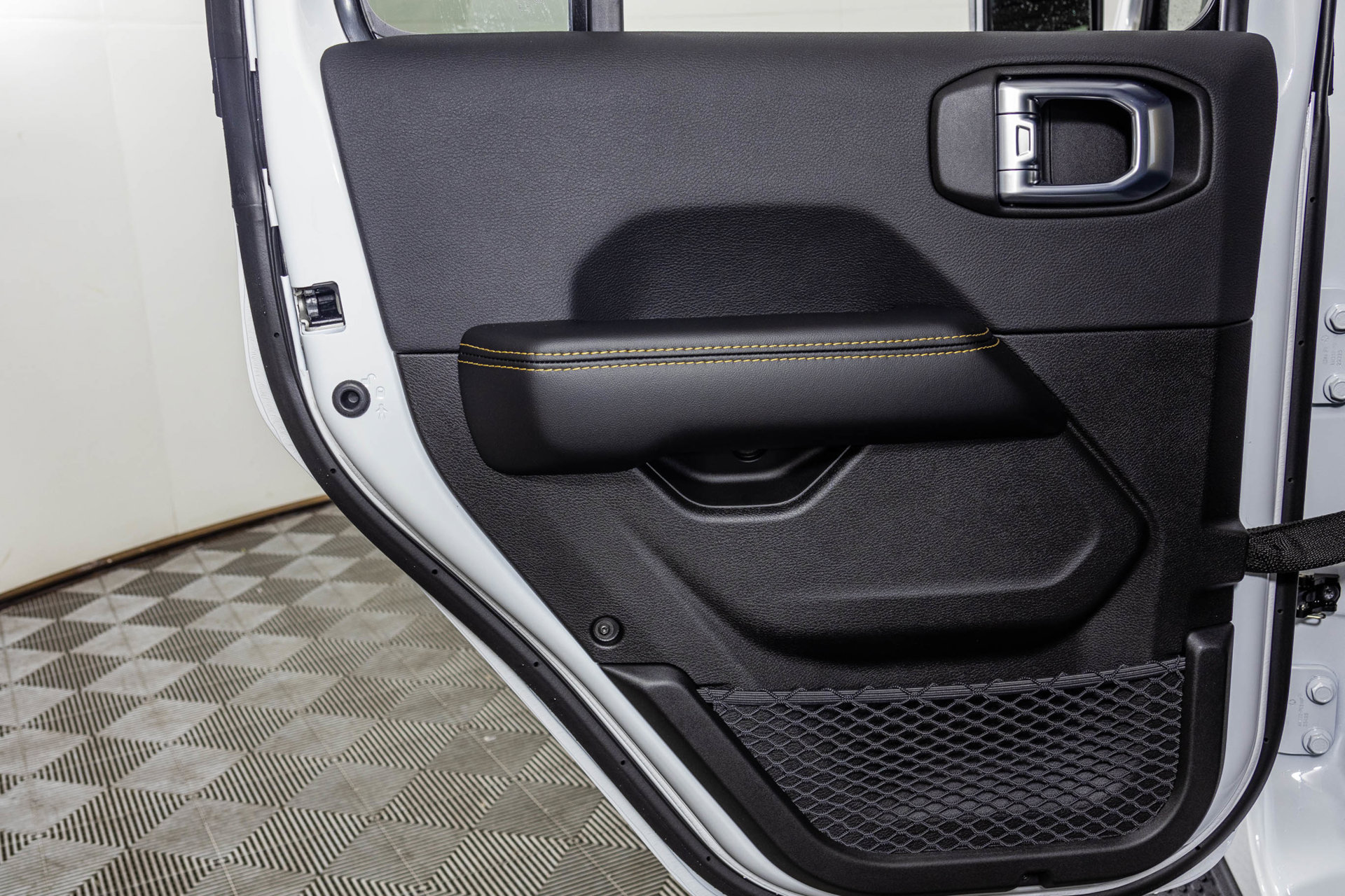 New 2027 Jeep Wrangler Unlimited Sahara AWD/4WD image 37
