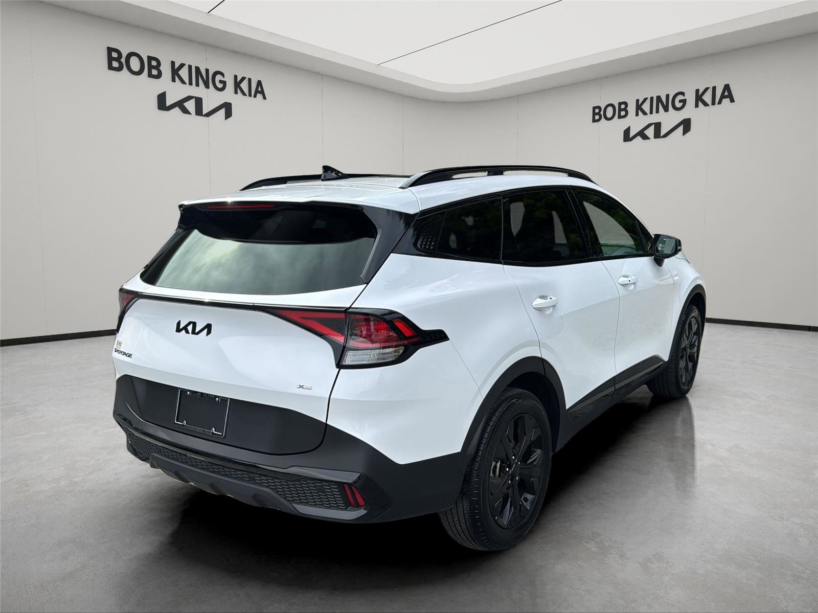 Used 2025 Kia Sportage X-Line w/ Premium Package image 5
