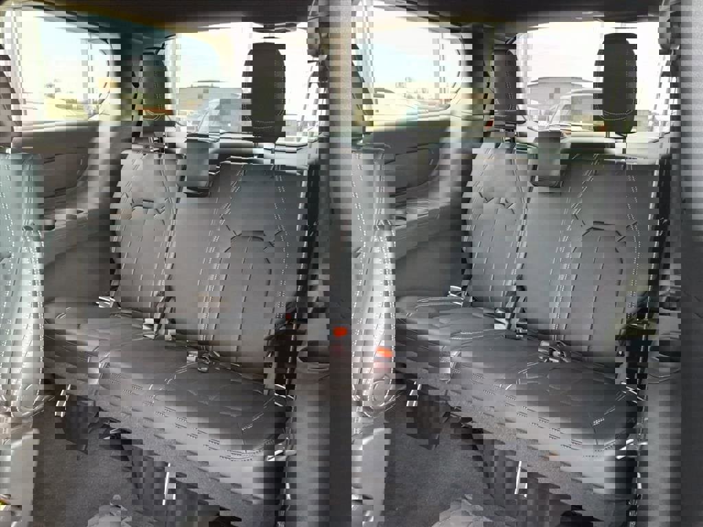 New 2026 Chrysler Pacifica Select image 7