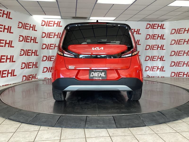 Certified 2024 Kia Soul LX FWD image 6