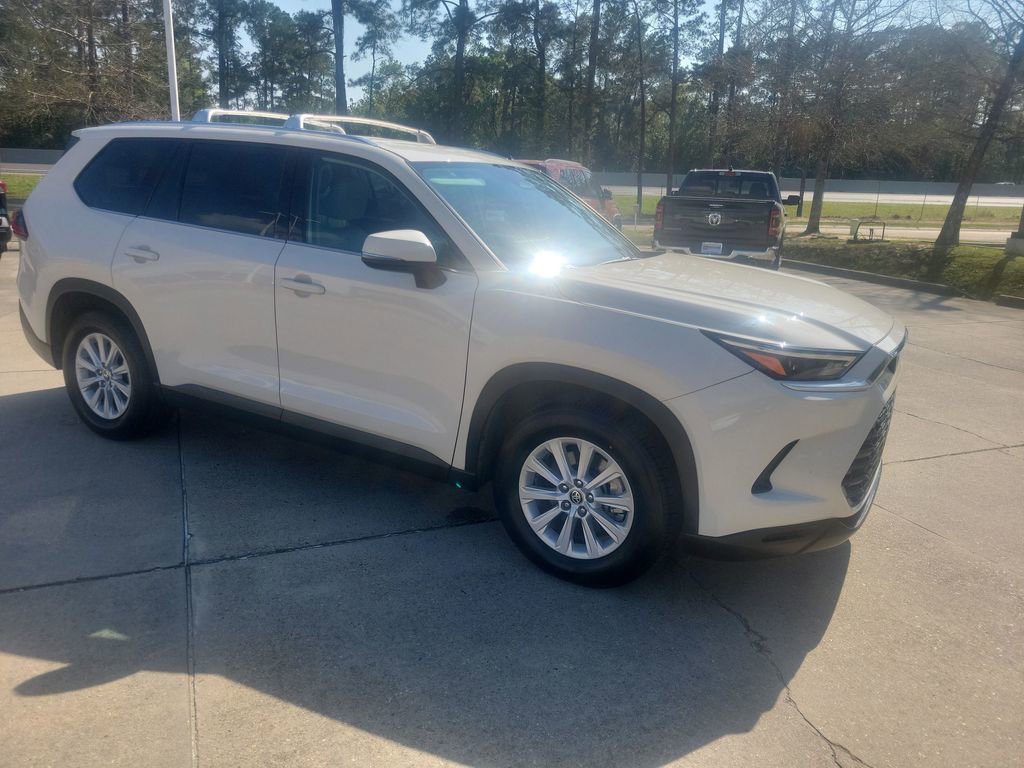 Used 2024 Toyota Grand Highlander XLE image 17