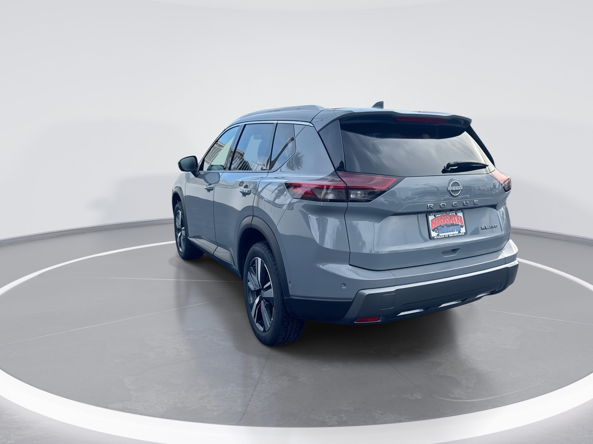 Certified 2026 Nissan Rogue SL AWD/4WD image 6