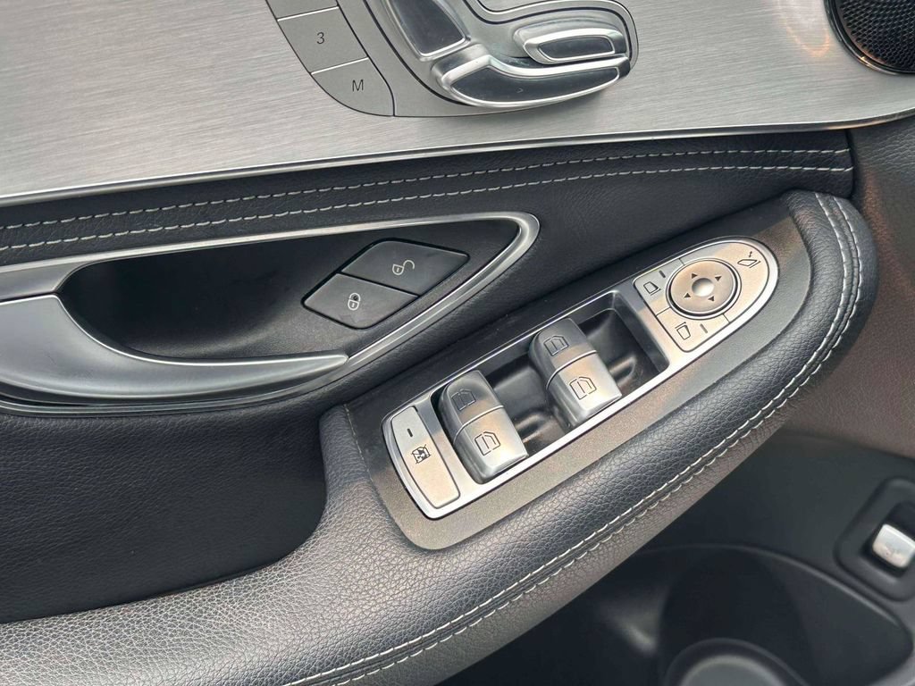 Used 2016 Mercedes-Benz C 300 4MATIC Sedan image 17