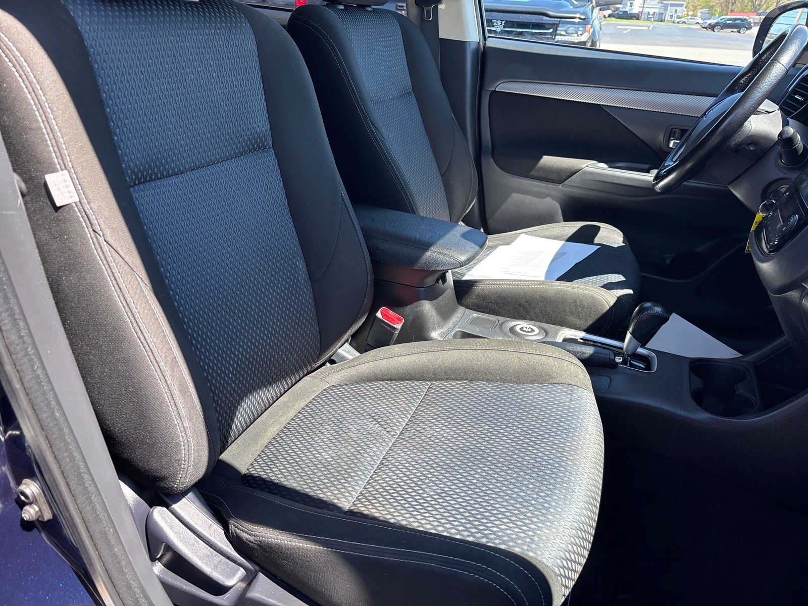 Used 2016 Mitsubishi Outlander SE AWD/4WD image 16