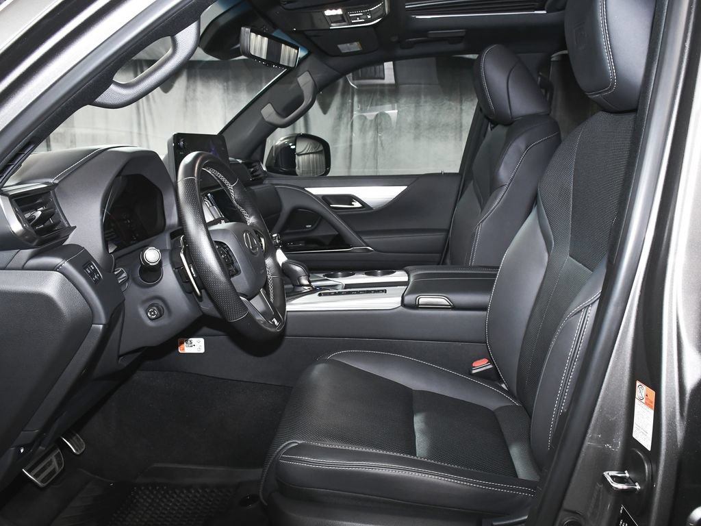 Used 2025 Lexus LX 700h F Sport AWD/4WD image 58