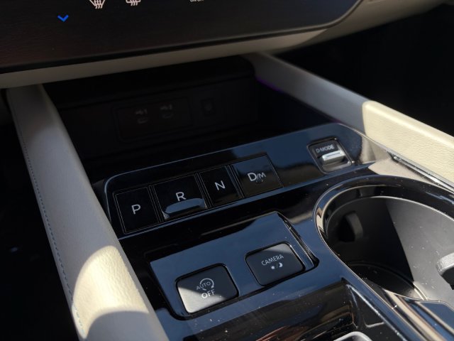 Used 2025 Nissan Murano Platinum AWD/4WD image 30