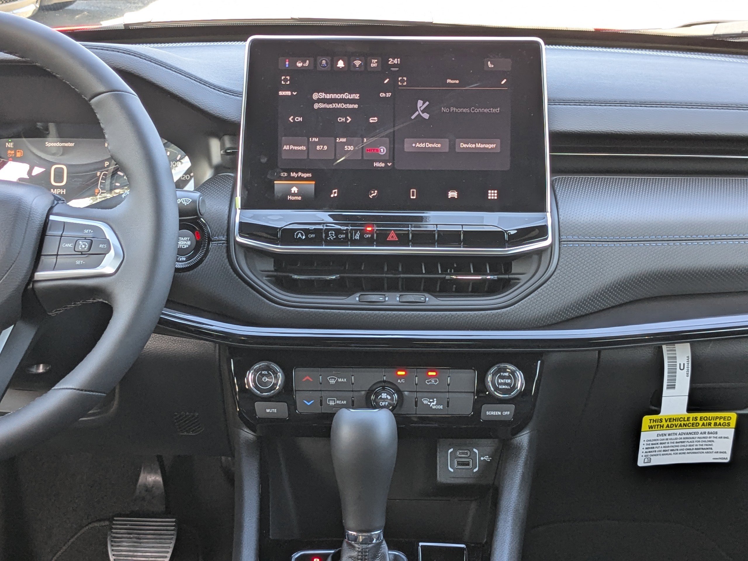 New 2026 Jeep Compass Latitude image 17