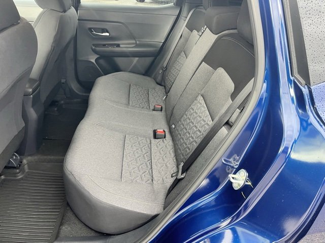 Certified 2025 Nissan Kicks SV image 12