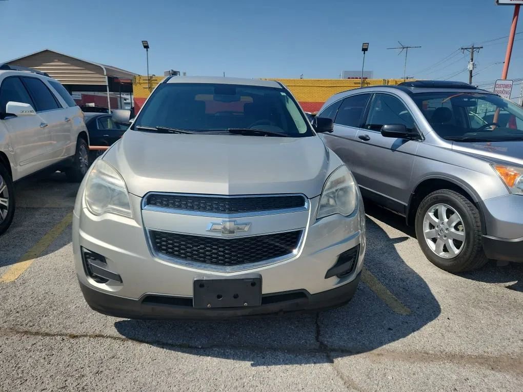 Used 2015 Chevrolet Equinox LS image 2