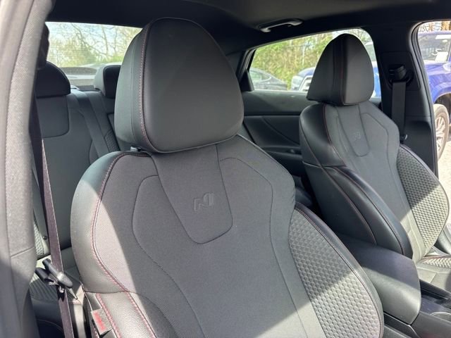 Certified 2025 Hyundai Elantra N Line image 23