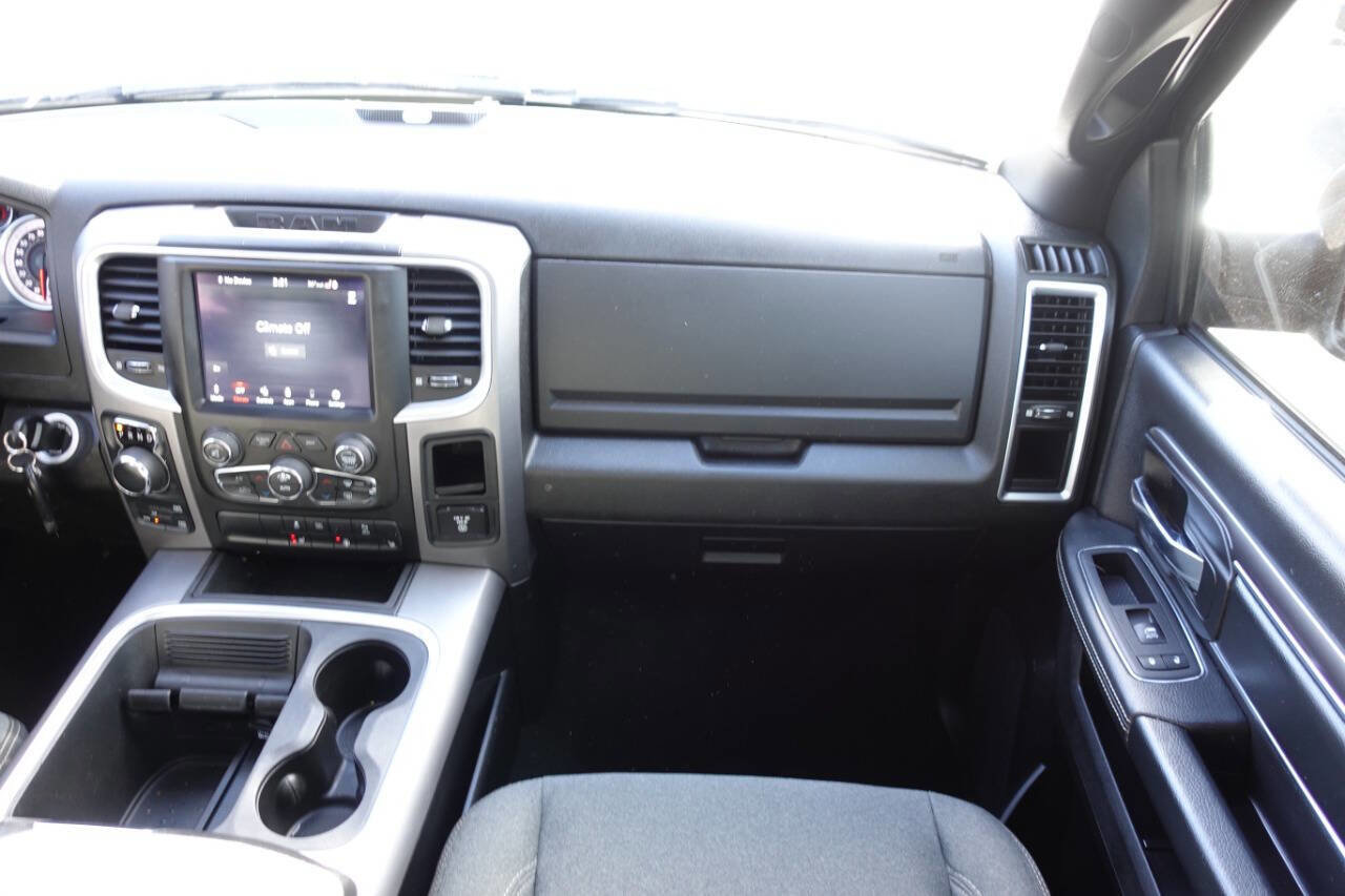 Used 2021 RAM 1500 Classic Warlock image 40