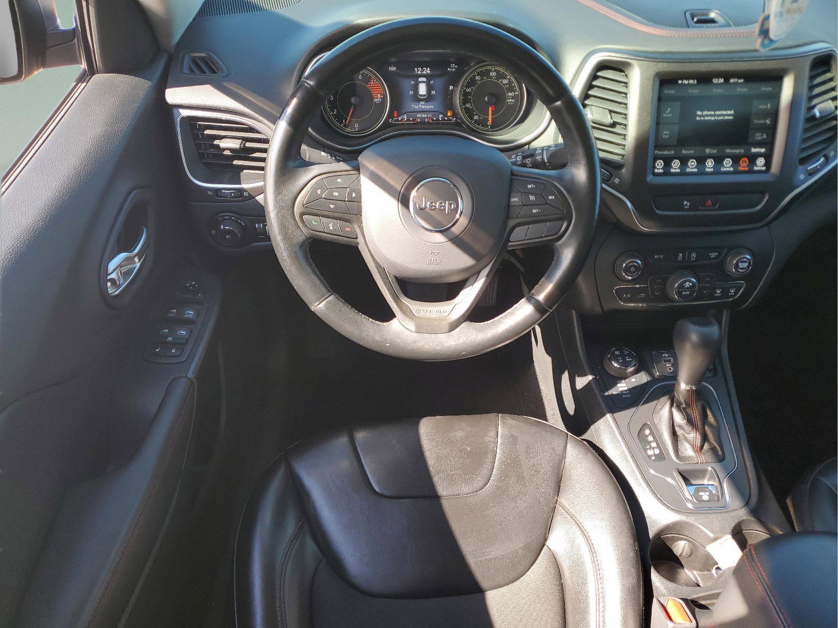 Used 2020 Jeep Cherokee Trailhawk w/ Cold Weather Group image 14