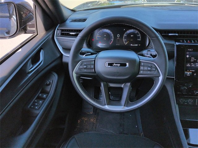 Certified 2024 Jeep Grand Cherokee Altitude image 15