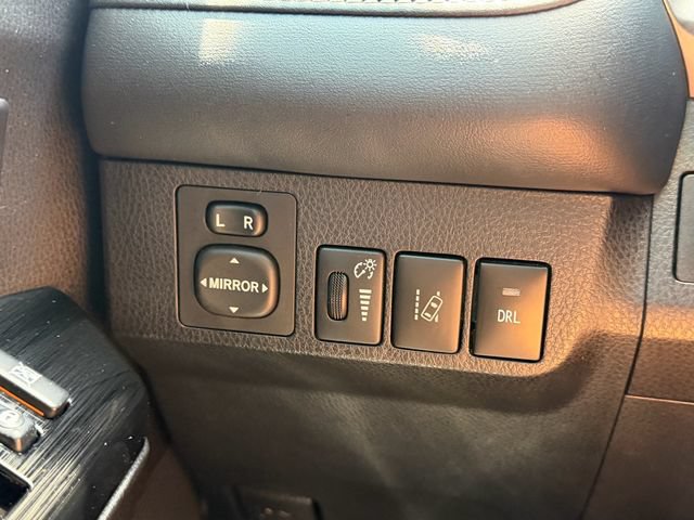 Used 2016 Toyota RAV4 Limited FWD image 28