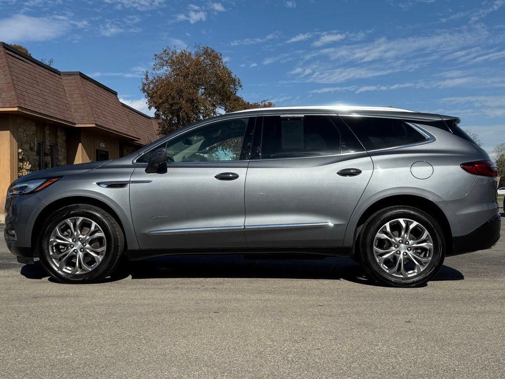 Used 2019 Buick Enclave Avenir image 2